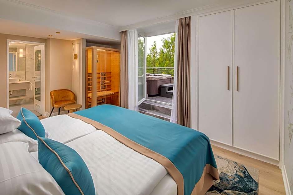 Lotus Therme Hotel & Spa