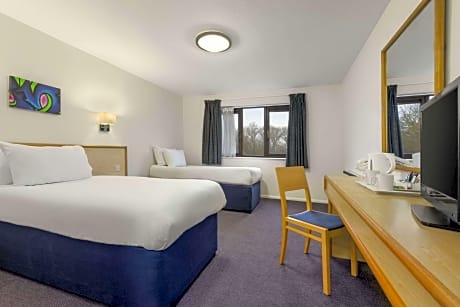 1 Double Bed Non-Smoking