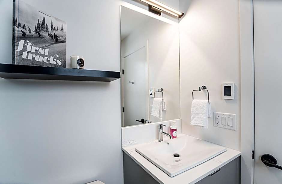 Switchback Suite by Revelstoke Vacations