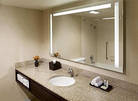 Standard Room, 2 Double Beds, Non Smoking (2 Double Beds)