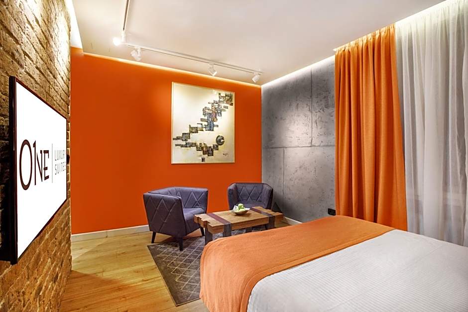 One Luxury Suites
