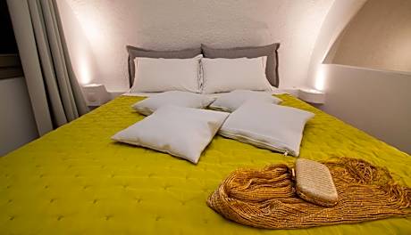 Duplex Suite with Caldera View