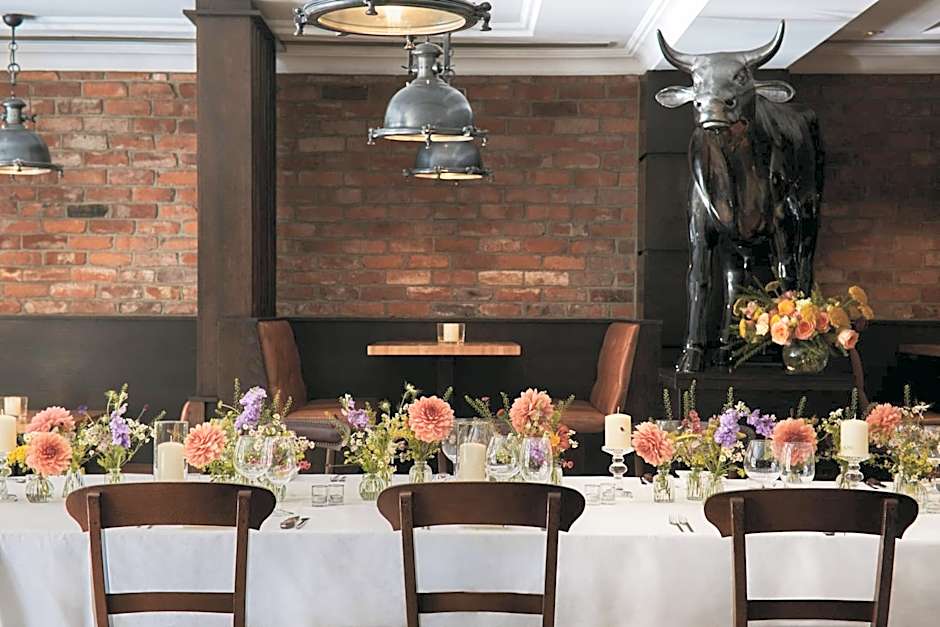 Fermain Valley Hotel