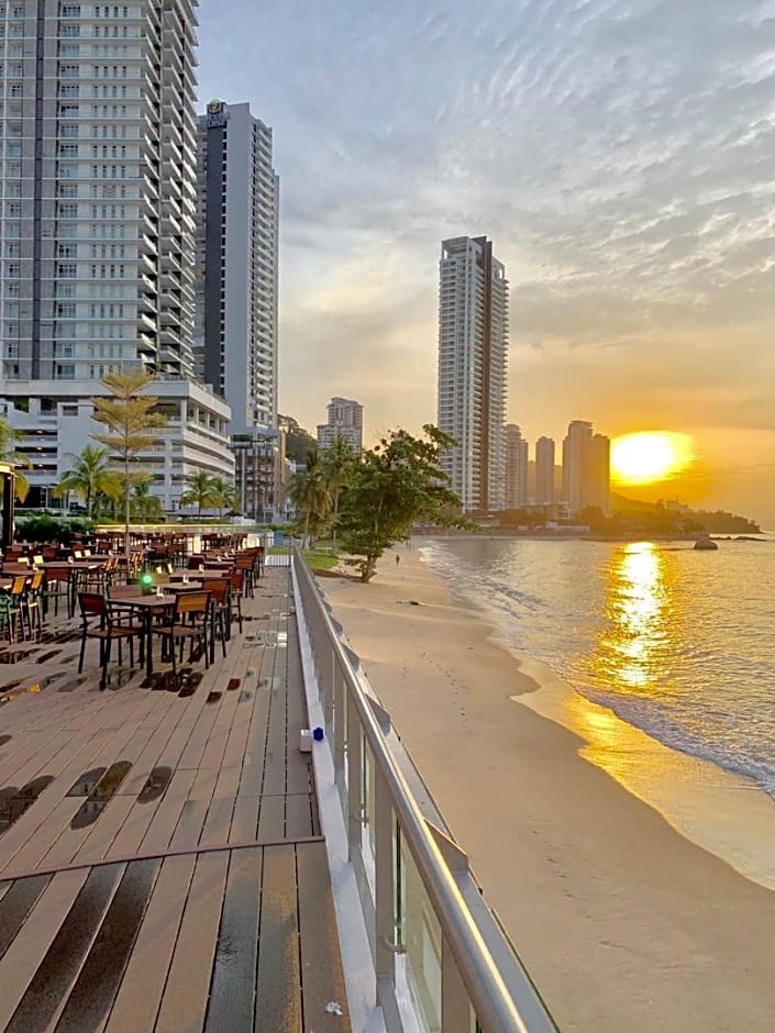 Hompton by the Beach Penang