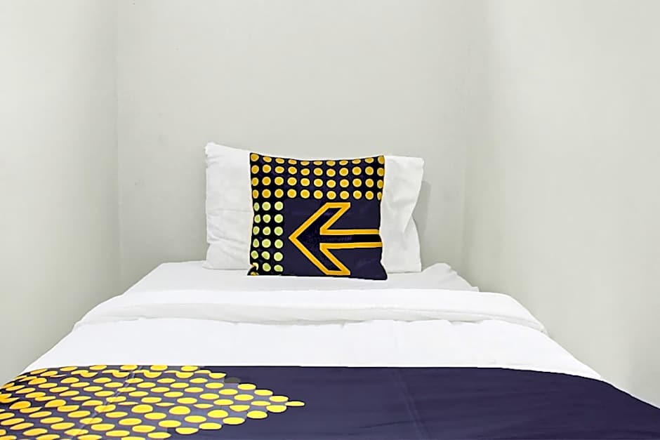 OYO Life 92509 Maulana Guest House Simpur