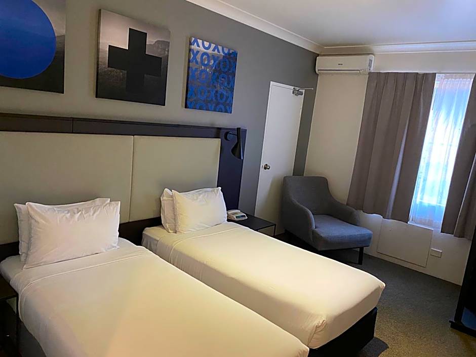 CKS Sydney Airport Hotel