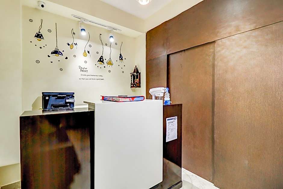 RS Hotels by OYO Rooms – Delhi, NY