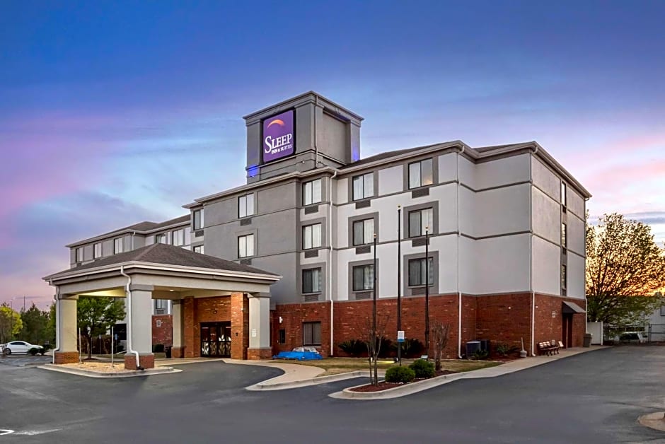 Sleep Inn & Suites Auburn Campus Area I-85