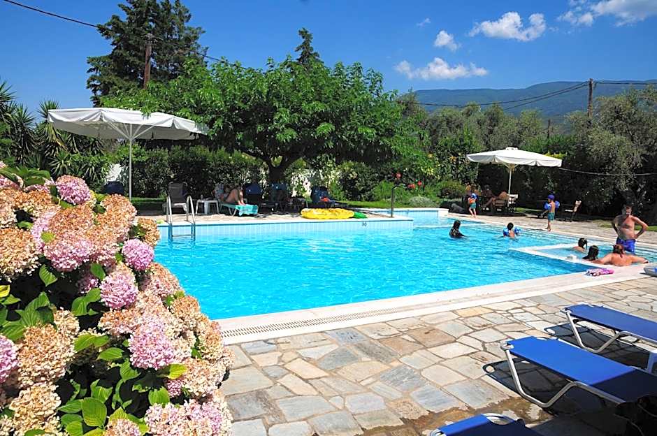 Palirria Hotel & Studios