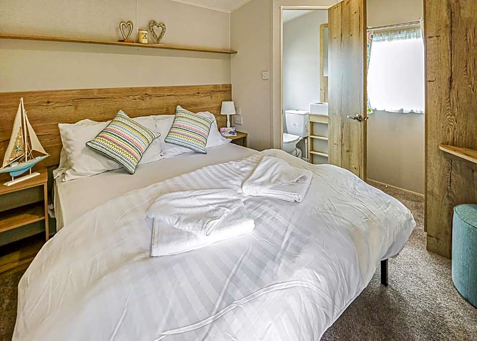 Waters Edge Leisure Park