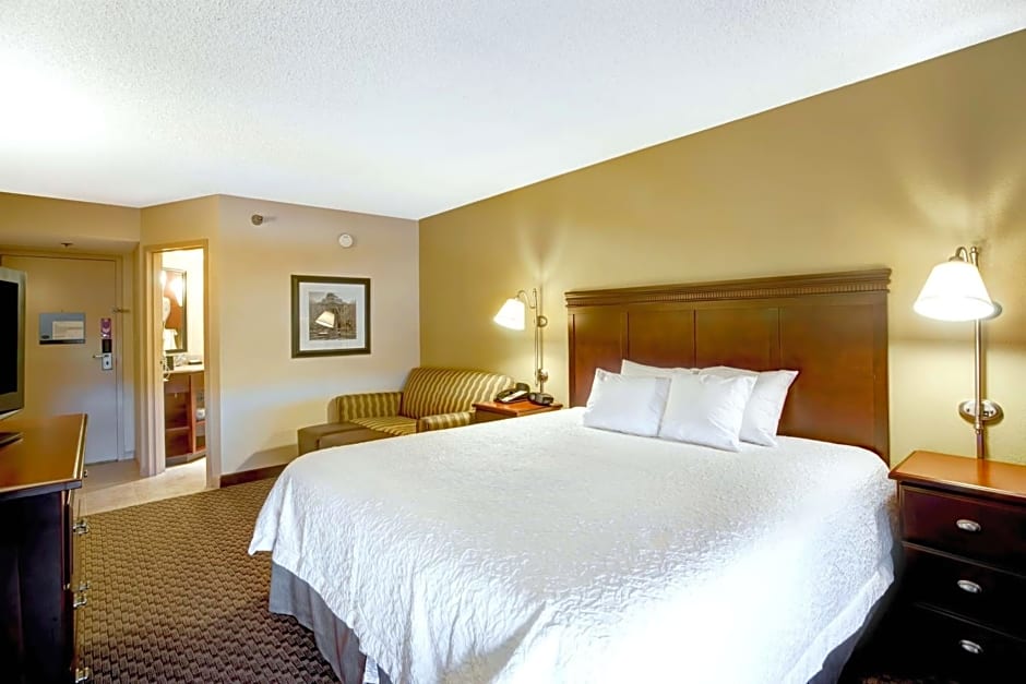 Hampton Inn By Hilton College Station