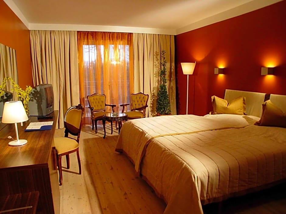 Hotel Schloss Weikersdorf