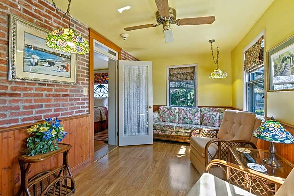 After Eight Bed and Breakfast