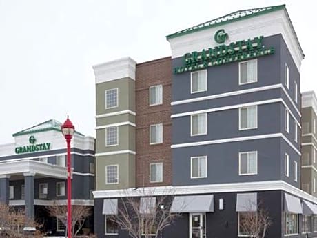 GrandStay® Hotel & Conference - Apple Valley