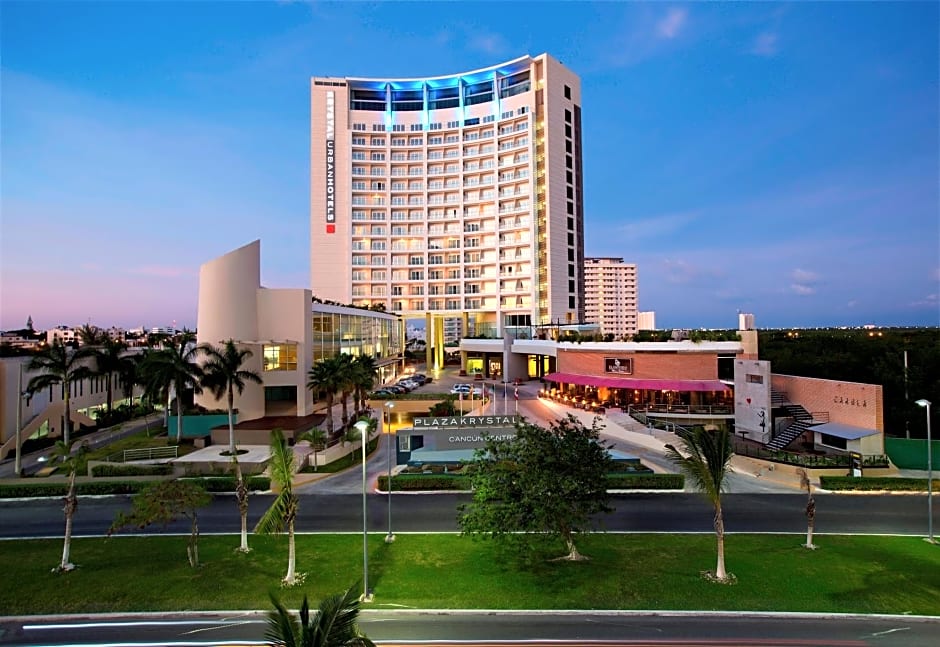 Krystal Urban Cancun-Malecon