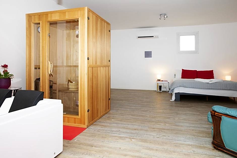 Ragaraja private suite & SPA