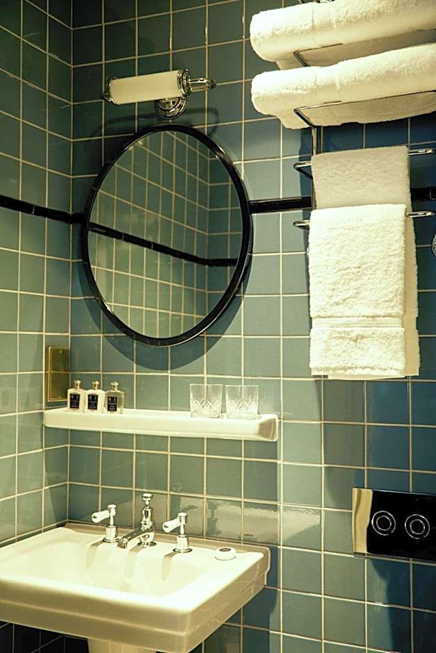 Grand Hotel Bellevue London