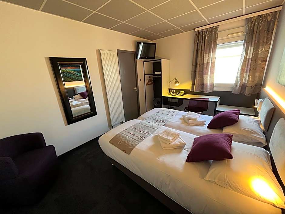 BRIT HOTEL LE VESOUL