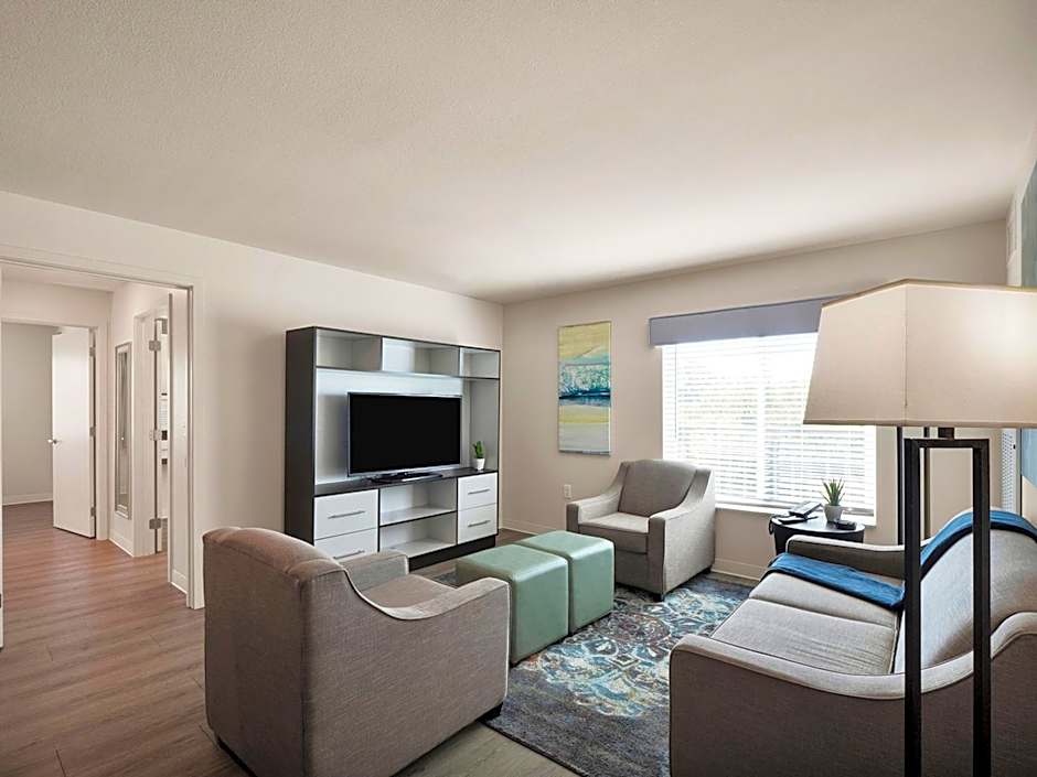 WaterWalk Extended Stay by Wyndham Charlotte - Arrowood