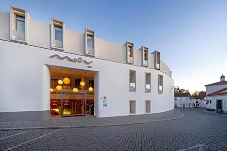 Moov Hotel Évora