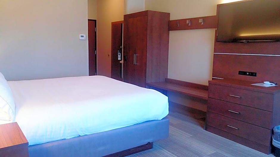 Comfort Inn & Suites Miami - Route 66