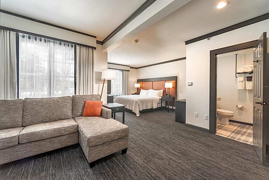 The Craftsman Inn and Suites