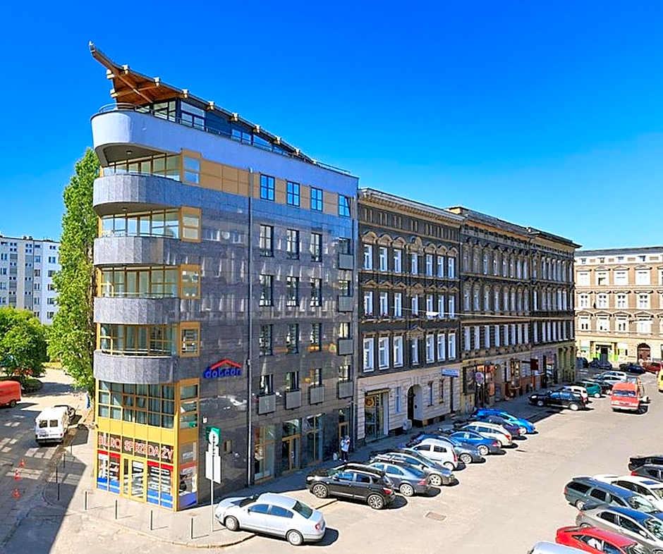 City Aparthotel
