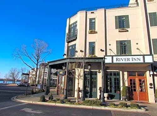 River Inn Of Harbor Town