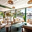 Le Meridien Beach Plaza