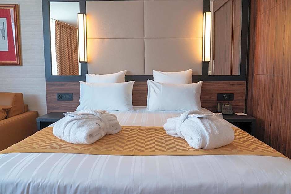Nash Suites Airport Hotel