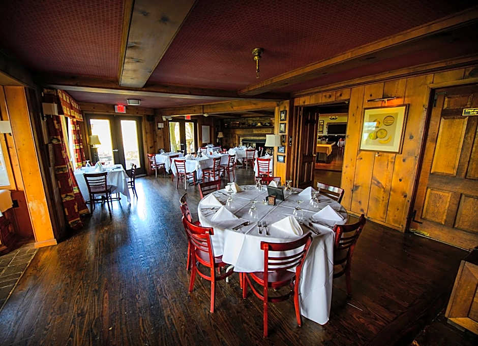 Inn at Crestwood