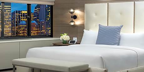 1 King Presidential Suite Manhattan Floor