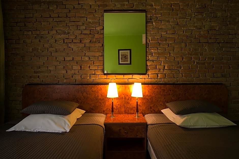 Finger Guest Rooms