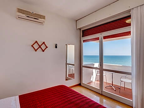 Single Room with Balcony