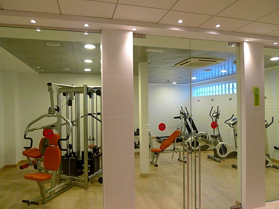 Riviera Beachotel - Adults Recommended