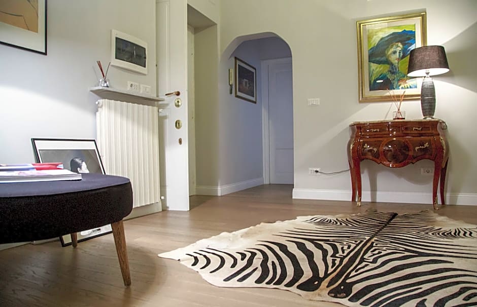 The Independent Suites