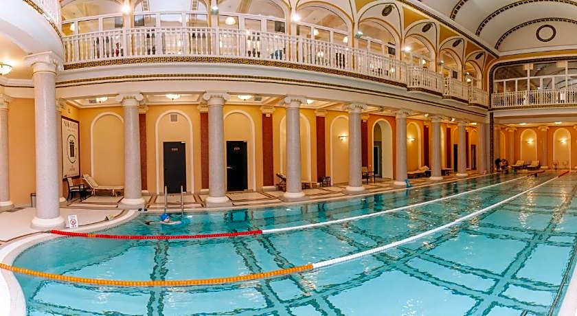 Londonskaya SPA Hotel