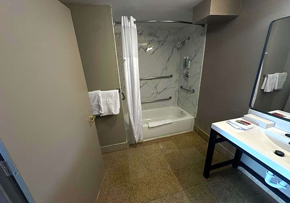 SureStay by Best Western Atlanta Northeast
