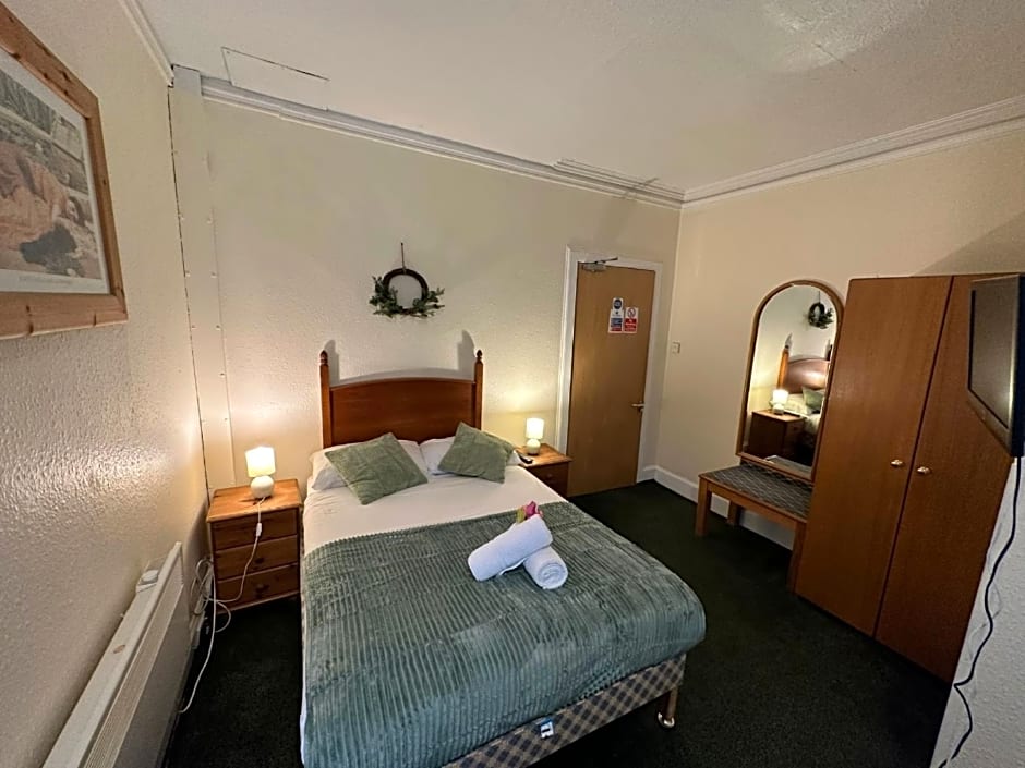 Mackay's Spa Lodge Hotel