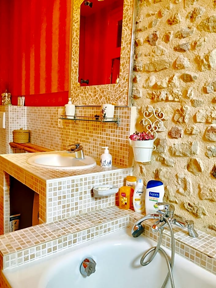 Aux Caprices des Dieux