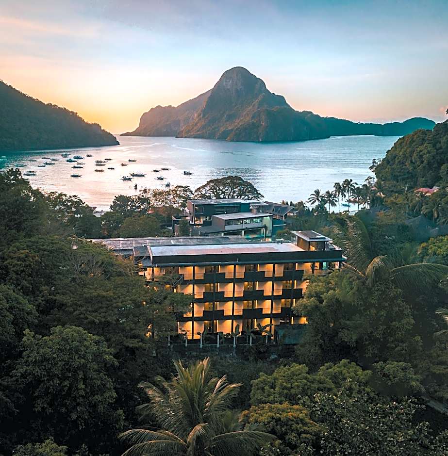 The Funny Lion - El Nido