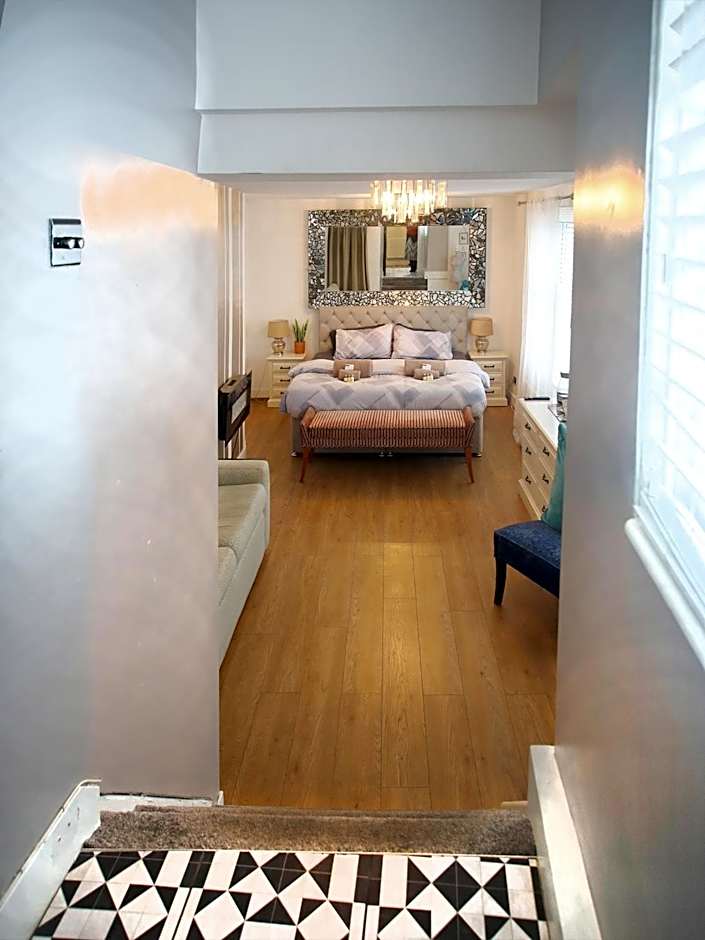 The Wellington Restaurant and Bar