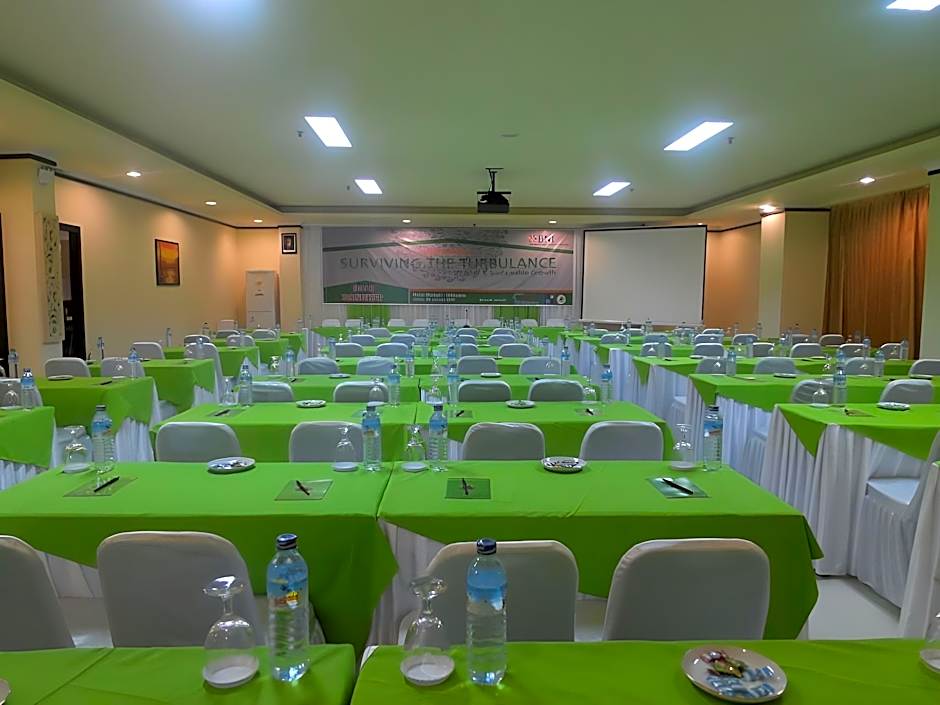 Grand Madani Hotel Syariah