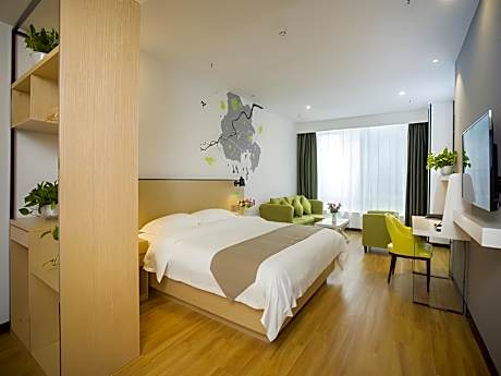 GTI - Yiran Family Room