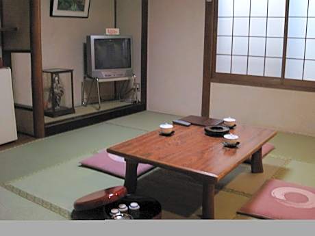 Japanese-Style Triple Room with Private Bathroom