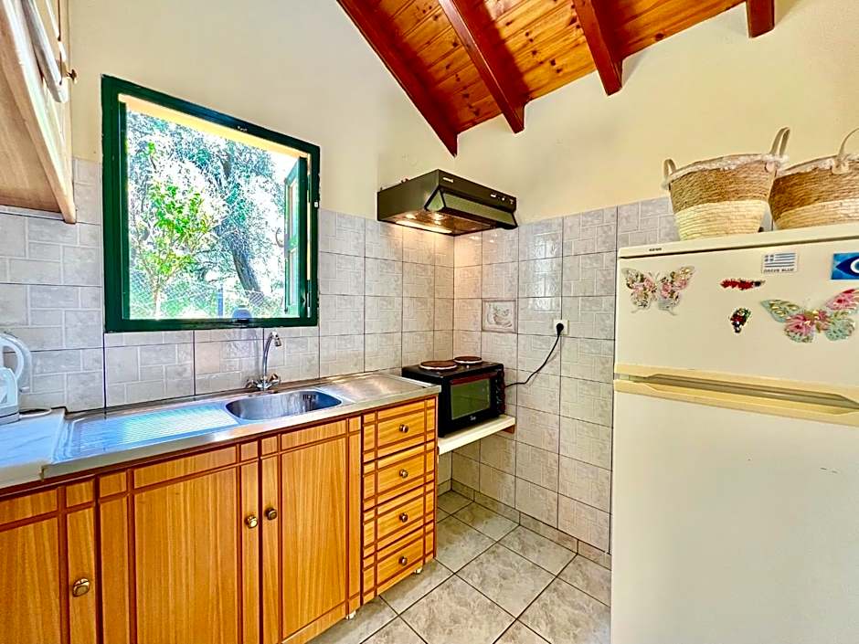 Renas Studio near Roda by DadoVillas