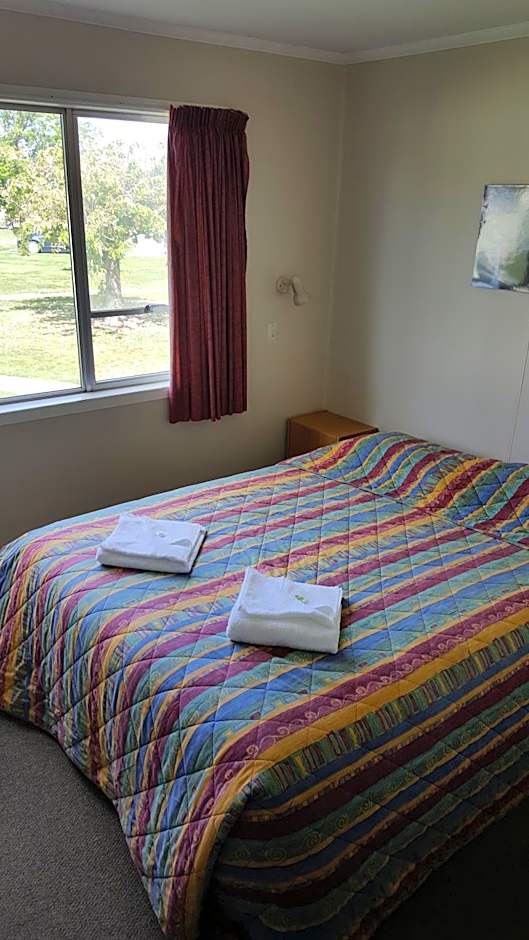 High Country Lodge, Motels & Backpackers