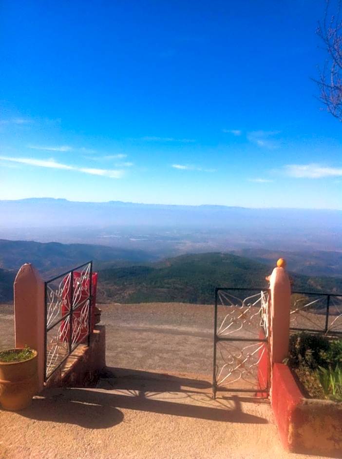 Tizi N Test LA BELLE VUE HOTEL Cafe Restaurant 2100M alt