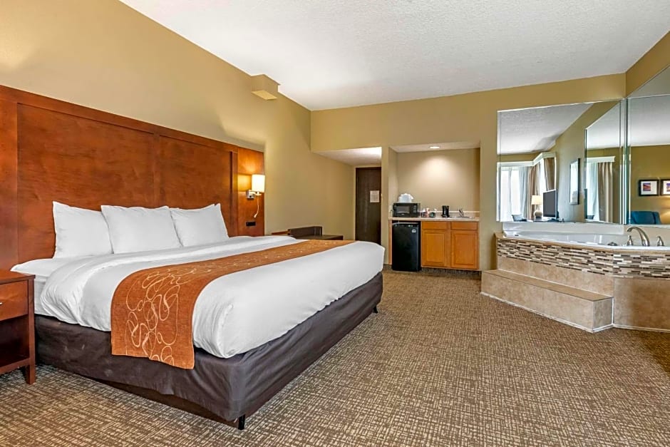 Comfort Suites Baymeadows Near Butler Blvd