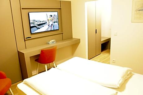 Floor Suite